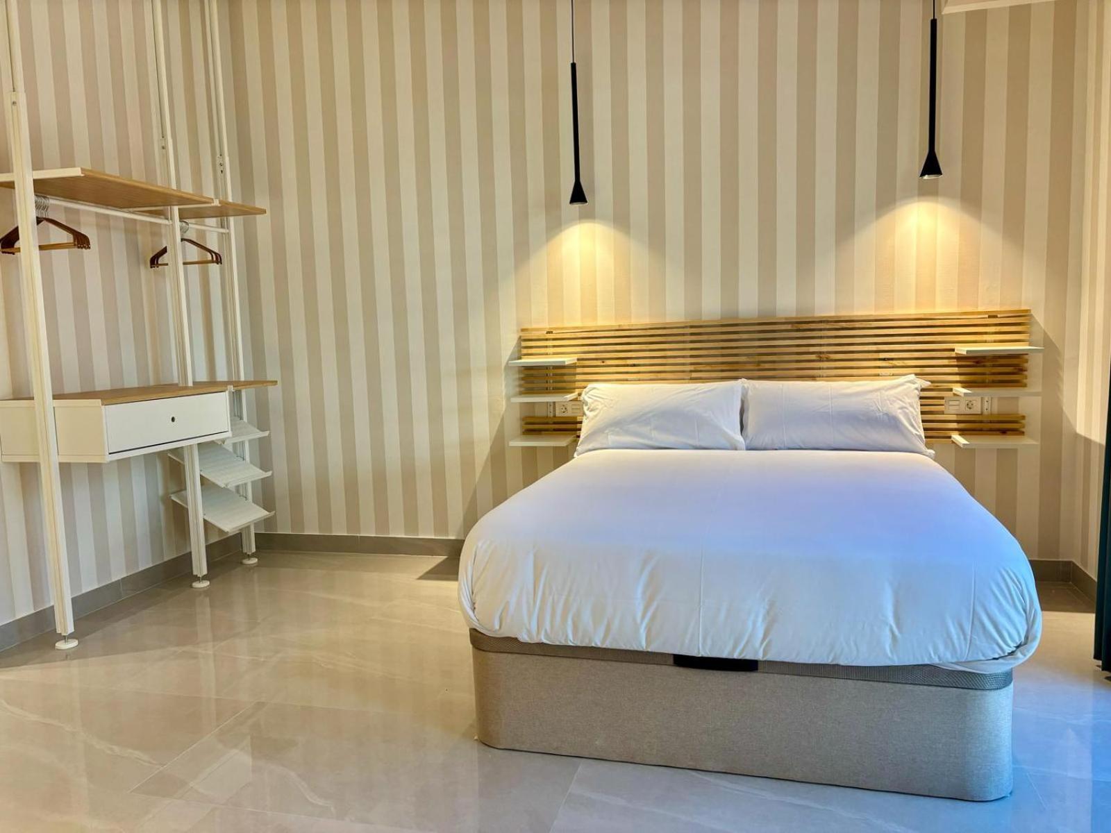 Gulliver Suites Valencia Exterior photo